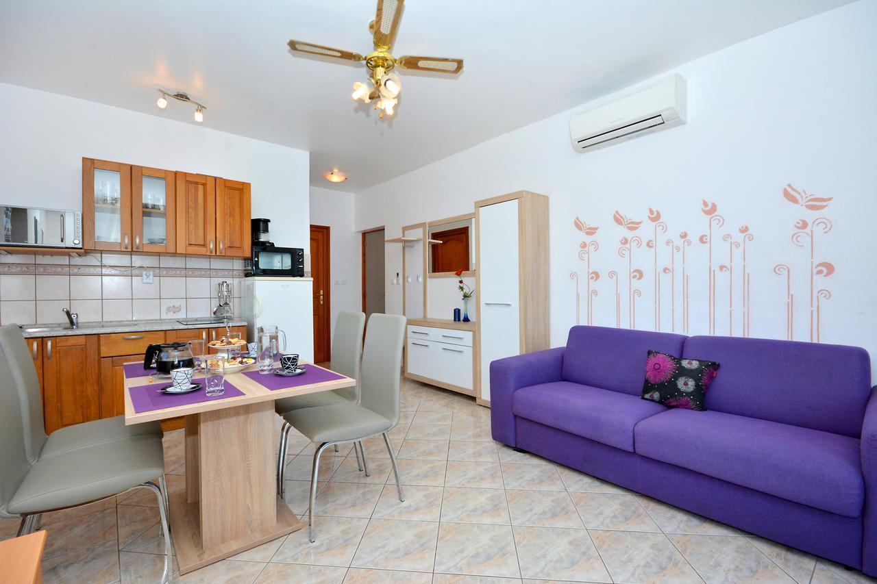 Villa Paris Nečujam Екстериор снимка