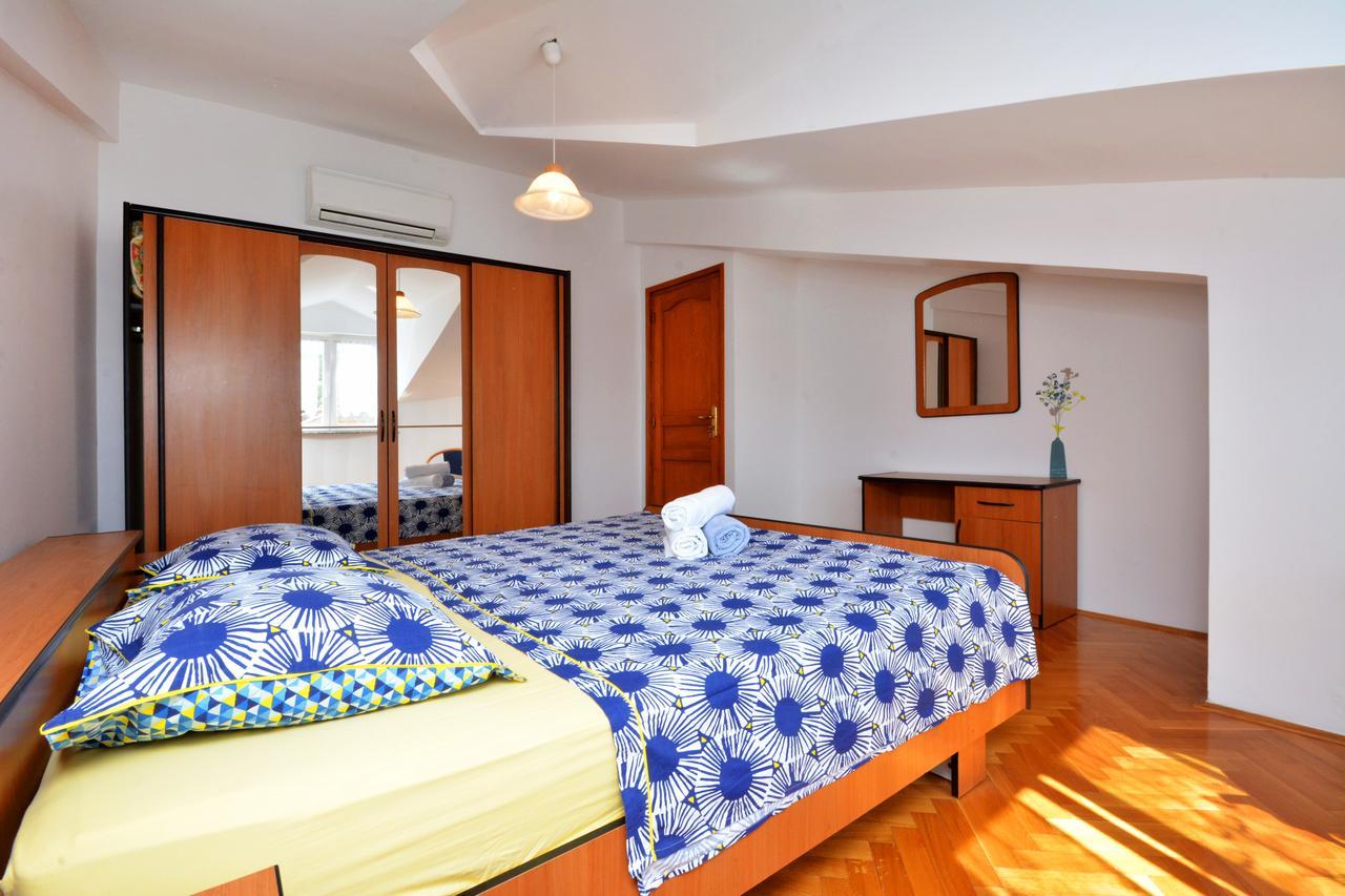 Villa Paris Nečujam Екстериор снимка
