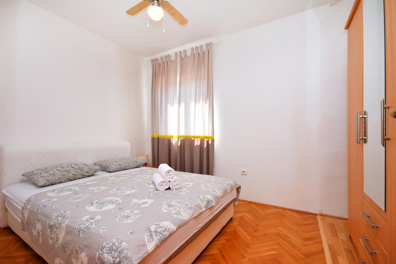Villa Paris Nečujam Екстериор снимка