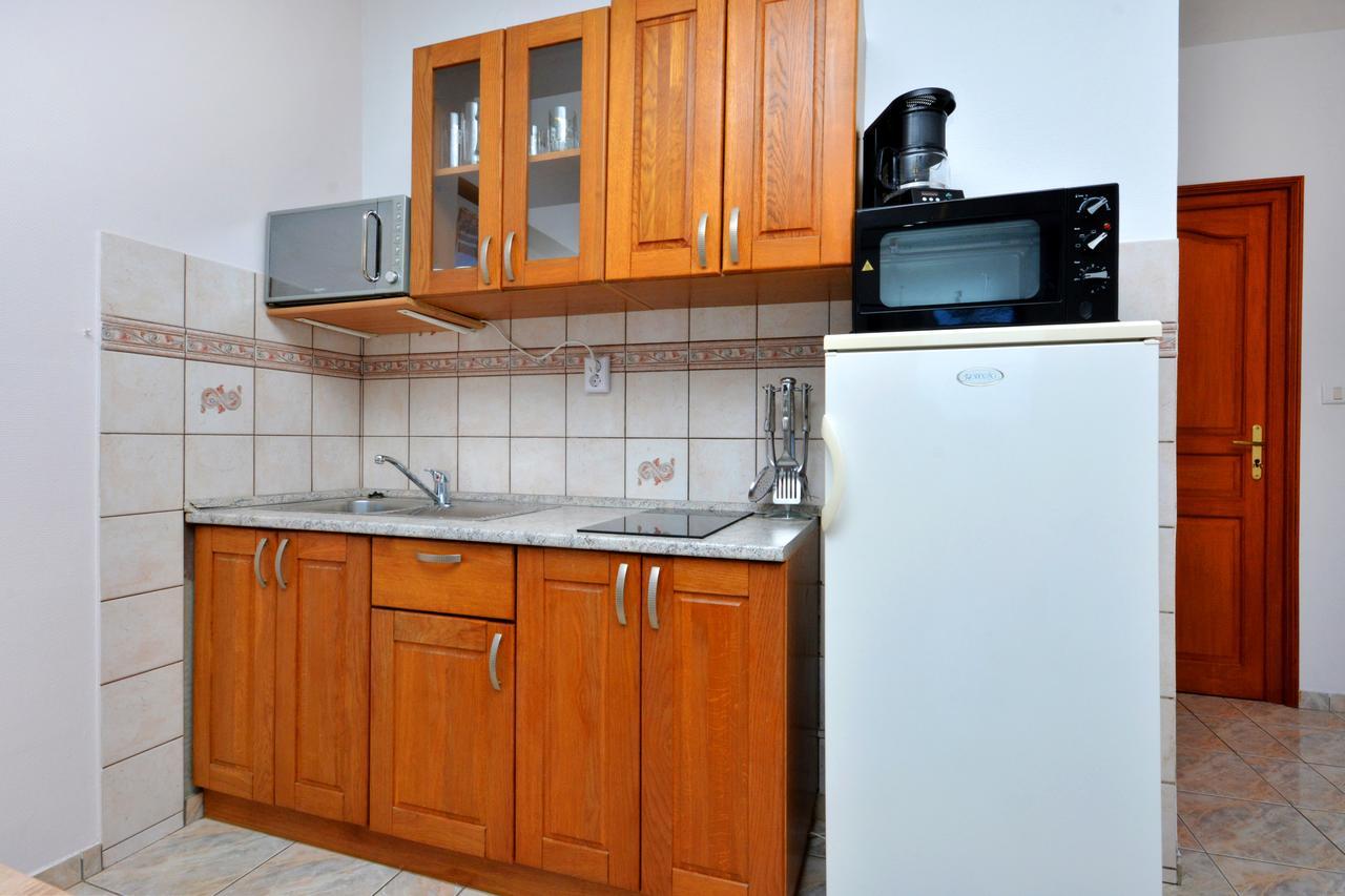 Villa Paris Nečujam Екстериор снимка