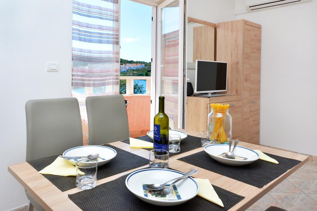 Villa Paris Nečujam Екстериор снимка