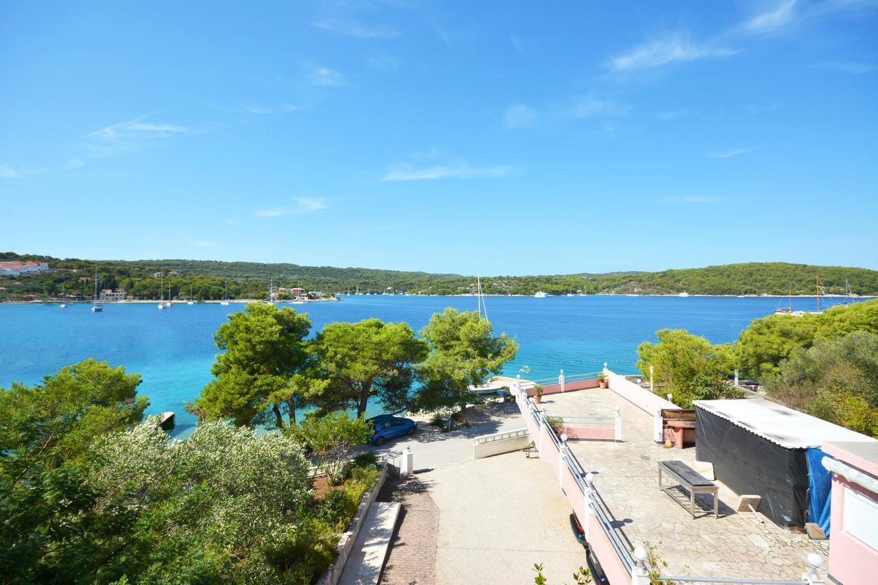 Villa Paris Nečujam Екстериор снимка
