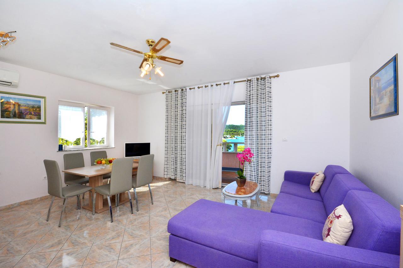 Villa Paris Nečujam Екстериор снимка