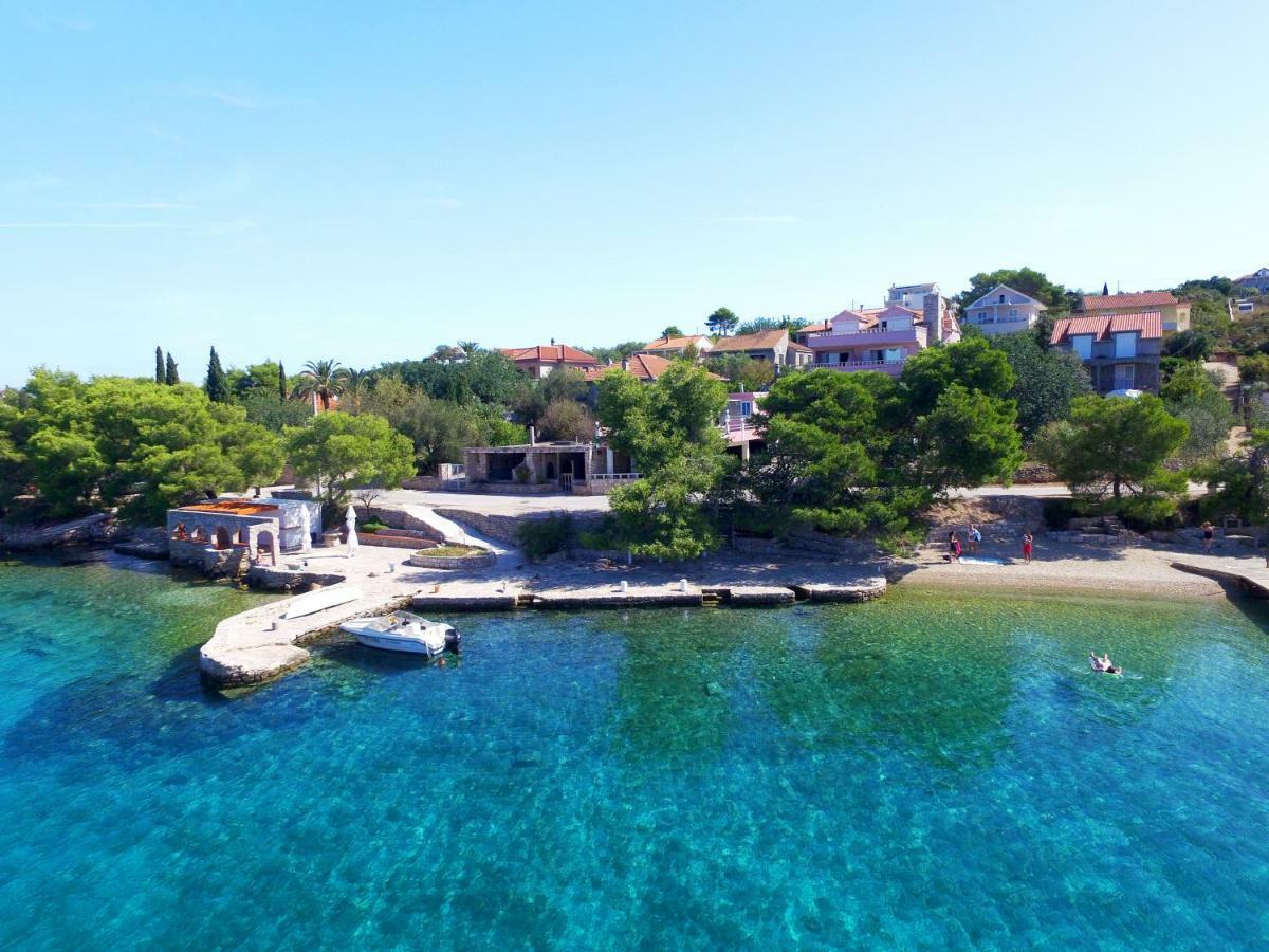 Villa Paris Nečujam Екстериор снимка